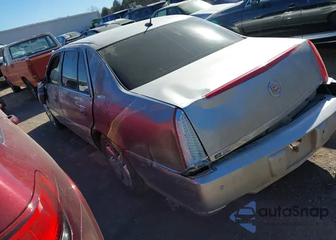 2007 Cadillac Dts Luxury I z USA, uszkodzony, nr VIN 1G6KD57Y57U100090